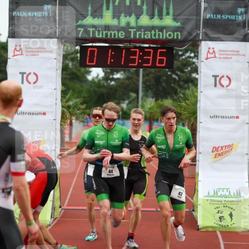 15.06.2025 - 7 Türme Triathlon Michael Strokosch http://msf.ph/oto/7929497 15.06.2025 10:13:37 Ziel 41, 42, 43, 44 meine-sportfotos.de