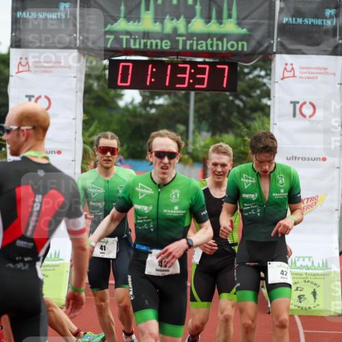 15.06.2025 - 7 Türme Triathlon Michael Strokosch http://msf.ph/oto/7929500 15.06.2025 10:13:38 Ziel 41, 42, 43, 44 meine-sportfotos.de