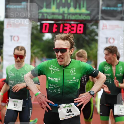 15.06.2025 - 7 Türme Triathlon Michael Strokosch http://msf.ph/oto/7929504 15.06.2025 10:13:39 Ziel 41, 42, 43, 44 meine-sportfotos.de