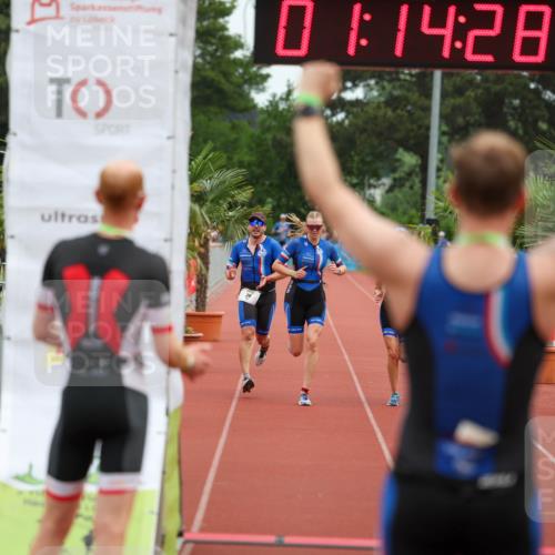 15.06.2025 - 7 Türme Triathlon Michael Strokosch http://msf.ph/oto/7929518 15.06.2025 10:14:29 Ziel 28, 102, 103, 104 meine-sportfotos.de