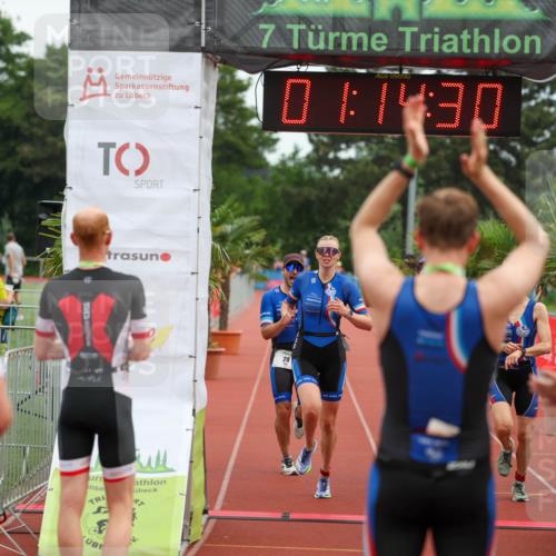 15.06.2025 - 7 Türme Triathlon Michael Strokosch http://msf.ph/oto/7929522 15.06.2025 10:14:31 Ziel 28, 102, 103, 104 meine-sportfotos.de