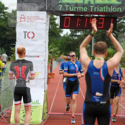 15.06.2025 - 7 Türme Triathlon Michael Strokosch http://msf.ph/oto/7929523 15.06.2025 10:14:31 Ziel 28, 102, 103, 104 meine-sportfotos.de