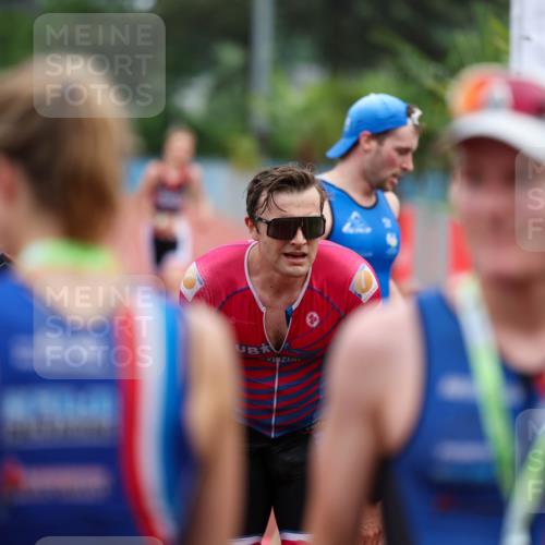 15.06.2025 - 7 Türme Triathlon Michael Strokosch http://msf.ph/oto/7929531 15.06.2025 10:14:59 Ziel 31, 38, 40, 46, 47, 48, 49 meine-sportfotos.de