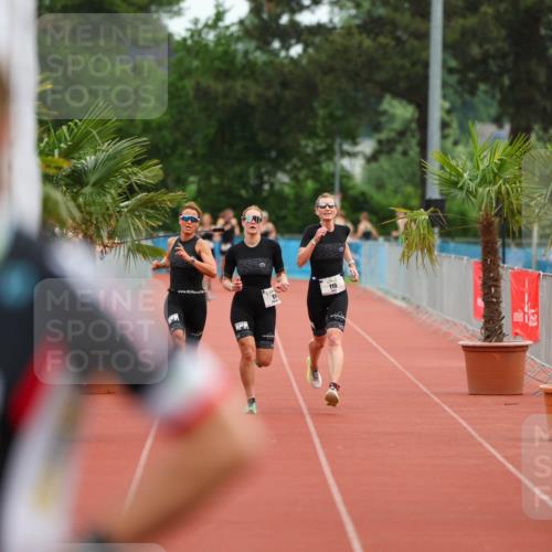 15.06.2025 - 7 Türme Triathlon Michael Strokosch http://msf.ph/oto/7929534 15.06.2025 10:15:35 Ziel  meine-sportfotos.de