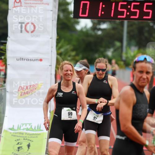 15.06.2025 - 7 Türme Triathlon Michael Strokosch http://msf.ph/oto/7929552 15.06.2025 10:15:56 Ziel 97, 99, 100 meine-sportfotos.de