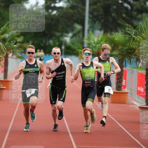 15.06.2025 - 7 Türme Triathlon Michael Strokosch http://msf.ph/oto/7929560 15.06.2025 10:16:01 Ziel 61, 63, 64, 65, 97, 99, 100 meine-sportfotos.de
