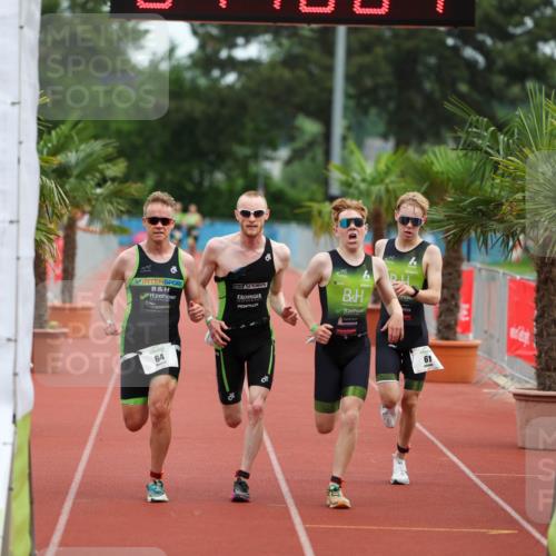 15.06.2025 - 7 Türme Triathlon Michael Strokosch http://msf.ph/oto/7929561 15.06.2025 10:16:02 Ziel 61, 63, 64, 65, 100 meine-sportfotos.de