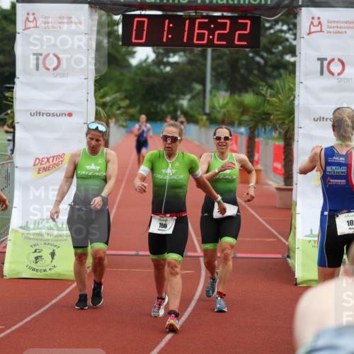 15.06.2025 - 7 Türme Triathlon Michael Strokosch http://msf.ph/oto/7929584 15.06.2025 10:16:22 Ziel 105, 106, 107 meine-sportfotos.de