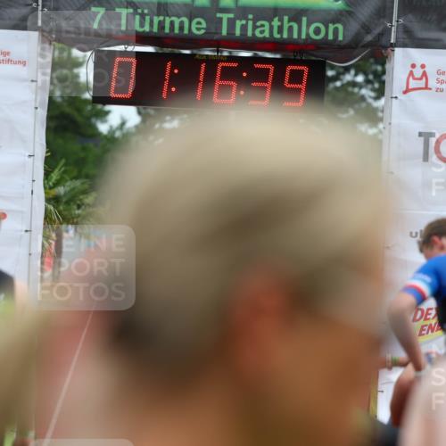 15.06.2025 - 7 Türme Triathlon Michael Strokosch http://msf.ph/oto/7929601 15.06.2025 10:16:39 Ziel 8 meine-sportfotos.de