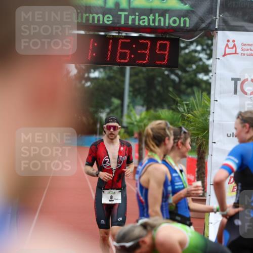 15.06.2025 - 7 Türme Triathlon Michael Strokosch http://msf.ph/oto/7929602 15.06.2025 10:16:40 Ziel 8 meine-sportfotos.de