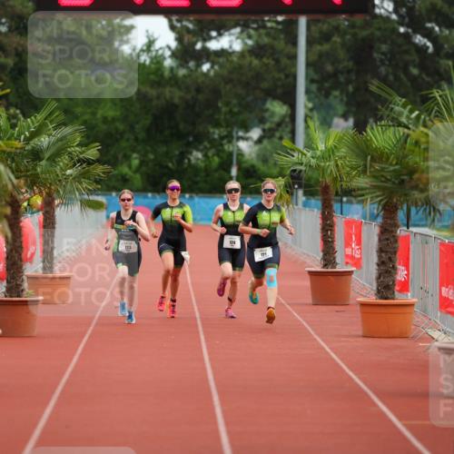 15.06.2025 - 7 Türme Triathlon Michael Strokosch http://msf.ph/oto/7929809 15.06.2025 10:26:42 Ziel 121, 123 meine-sportfotos.de
