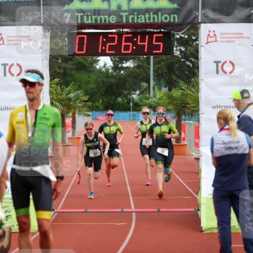 15.06.2025 - 7 Türme Triathlon Michael Strokosch http://msf.ph/oto/7929821 15.06.2025 10:26:46 Ziel 121, 122, 123, 124 meine-sportfotos.de