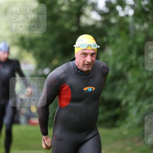 15.06.2025 - 7 Türme Triathlon Michael Strokosch http://msf.ph/oto/7930202 15.06.2025 12:23:09 Schwimmen 353, 376, 422, 436, 474, 495, 506, 546, 606, 681 meine-sportfotos.de