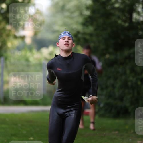 15.06.2025 - 7 Türme Triathlon Michael Strokosch http://msf.ph/oto/7930209 15.06.2025 12:23:11 Schwimmen 353, 376, 422, 436, 474, 495, 506, 546, 606, 681 meine-sportfotos.de