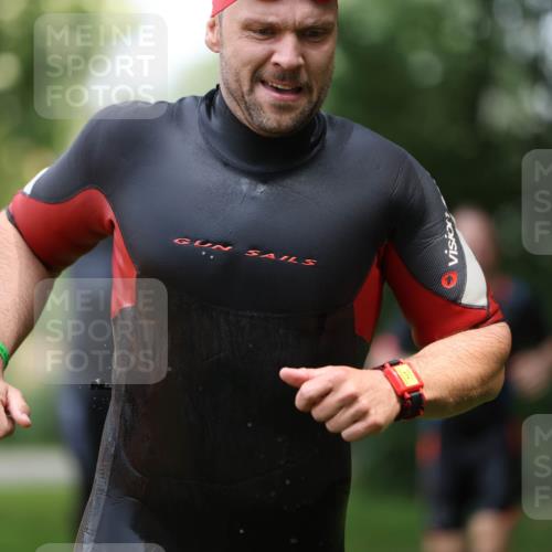 15.06.2025 - 7 Türme Triathlon Michael Strokosch http://msf.ph/oto/7930242 15.06.2025 12:23:25 Schwimmen 388, 422, 436, 457, 474, 541, 546, 558, 606, 639 meine-sportfotos.de