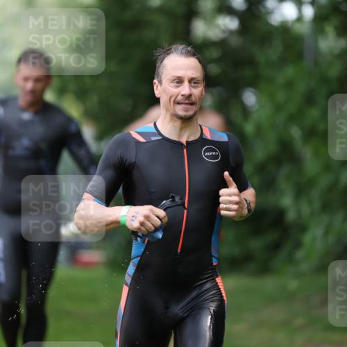 15.06.2025 - 7 Türme Triathlon Michael Strokosch http://msf.ph/oto/7930247 15.06.2025 12:23:27 Schwimmen 388, 422, 457, 474, 541, 546, 558, 606, 639 meine-sportfotos.de