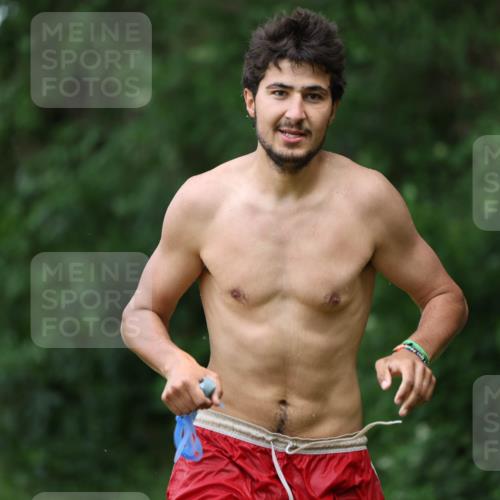 15.06.2025 - 7 Türme Triathlon Michael Strokosch http://msf.ph/oto/7930256 15.06.2025 12:23:29 Schwimmen 388, 422, 457, 467, 474, 541, 558, 606, 639 meine-sportfotos.de