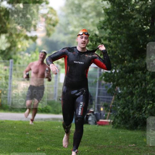 15.06.2025 - 7 Türme Triathlon Michael Strokosch http://msf.ph/oto/7930290 15.06.2025 12:23:44 Schwimmen 457, 467, 541, 580, 582, 639 meine-sportfotos.de