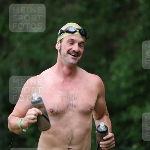 15.06.2025 - 7 Türme Triathlon Michael Strokosch http://msf.ph/oto/7930316 15.06.2025 12:23:50 Schwimmen 467, 580, 582, 639 meine-sportfotos.de
