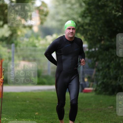 15.06.2025 - 7 Türme Triathlon Michael Strokosch http://msf.ph/oto/7930399 15.06.2025 12:24:42 Schwimmen 361, 432 meine-sportfotos.de