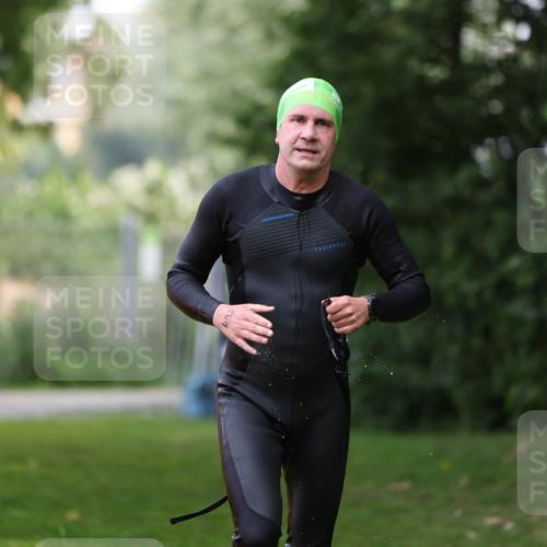15.06.2025 - 7 Türme Triathlon Michael Strokosch http://msf.ph/oto/7930405 15.06.2025 12:24:43 Schwimmen 361, 432 meine-sportfotos.de
