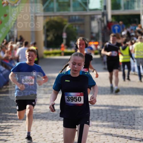 13.06.2025 - Holstenköstenlauf Felixshl http://msf.ph/oto/7930945 13.06.2025 17:57:52 Laufen 2482, 3008, 3166, 3950 meine-sportfotos.de