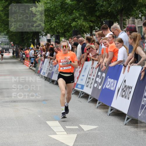 15.06.2025 - REWE Women's Run Strokosch-Dieckow http://msf.ph/oto/7931242 15.06.2025 10:51:34 Ziel 5535 meine-sportfotos.de