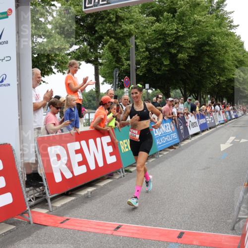 15.06.2025 - REWE Women's Run Strokosch-Dieckow http://msf.ph/oto/7931353 15.06.2025 10:54:31 Ziel 5024, 5316 meine-sportfotos.de