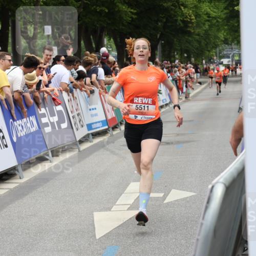 15.06.2025 - REWE Women's Run Strokosch-Dieckow http://msf.ph/oto/7931380 15.06.2025 10:55:44 Ziel 5511 meine-sportfotos.de