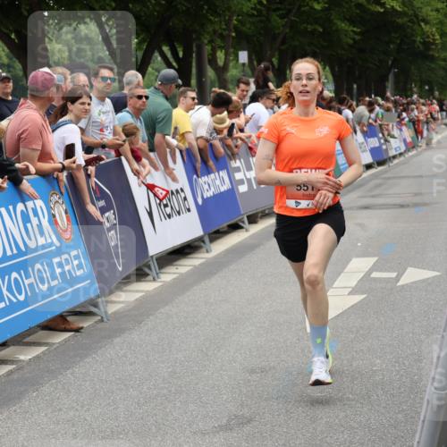 15.06.2025 - REWE Women's Run Strokosch-Dieckow http://msf.ph/oto/7931382 15.06.2025 10:55:45 Ziel 5511 meine-sportfotos.de