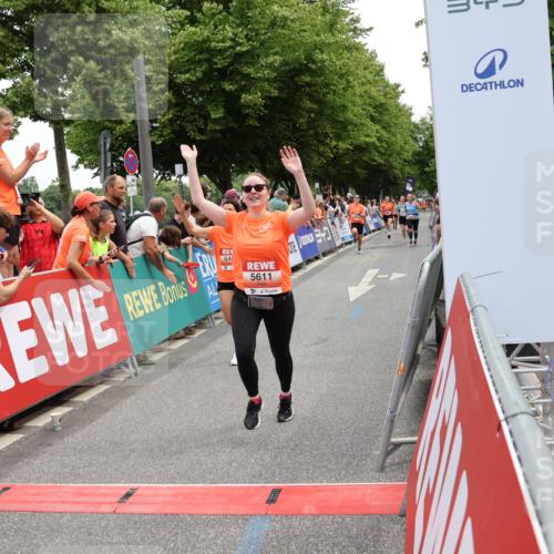 15.06.2025 - REWE Women's Run Strokosch-Dieckow http://msf.ph/oto/7931504 15.06.2025 10:57:36 Ziel 5031, 5154, 5201, 5326, 5327, 5486, 5507, 5611 meine-sportfotos.de