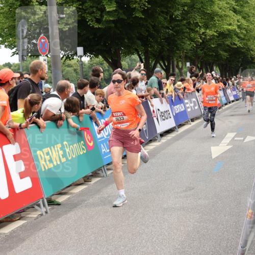 15.06.2025 - REWE Women's Run Strokosch-Dieckow http://msf.ph/oto/7931654 15.06.2025 10:58:58 Ziel 5087, 5185, 5197, 5423, 5575, 5621, 5633, 5686 meine-sportfotos.de