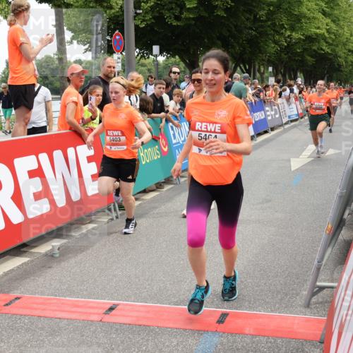 15.06.2025 - REWE Women's Run Strokosch-Dieckow http://msf.ph/oto/7931690 15.06.2025 10:59:13 Ziel 5073, 5194, 5249, 5272, 5307, 5308, 5342, 5349, 5403, 5415, 5464, 5598, 5687 meine-sportfotos.de