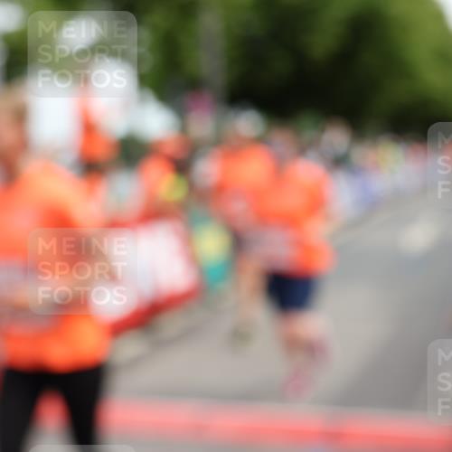 15.06.2025 - REWE Women's Run Strokosch-Dieckow http://msf.ph/oto/7931911 15.06.2025 11:00:54 Ziel 5169, 5306, 5319, 5348, 5394, 5528, 5657 meine-sportfotos.de