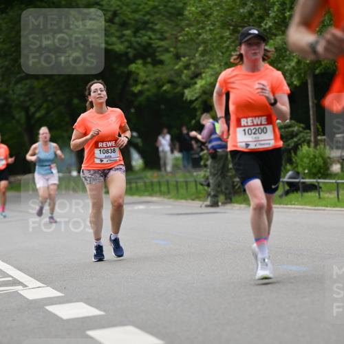 15.06.2025 - REWE Women's Run Dr. Thomas Lammeyer http://msf.ph/oto/7932032 15.06.2025 09:14:23 Laufen 10838, 10200 meine-sportfotos.de