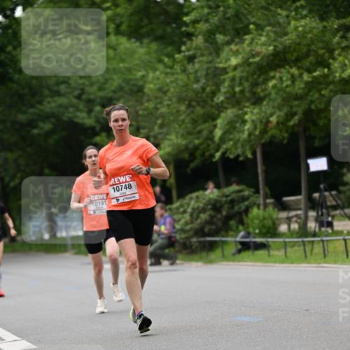 15.06.2025 - REWE Women's Run Dr. Thomas Lammeyer http://msf.ph/oto/7932046 15.06.2025 09:14:35 Laufen 10748, 0191 meine-sportfotos.de