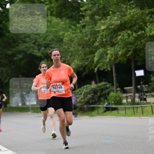 15.06.2025 - REWE Women's Run Dr. Thomas Lammeyer http://msf.ph/oto/7932048 15.06.2025 09:14:35 Laufen 10748 meine-sportfotos.de
