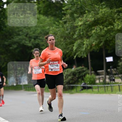 15.06.2025 - REWE Women's Run Dr. Thomas Lammeyer http://msf.ph/oto/7932053 15.06.2025 09:14:35 Laufen 10191, 10748 meine-sportfotos.de