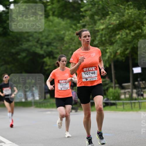 15.06.2025 - REWE Women's Run Dr. Thomas Lammeyer http://msf.ph/oto/7932060 15.06.2025 09:14:36 Laufen 10191, 10748 meine-sportfotos.de