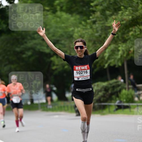 15.06.2025 - REWE Women's Run Dr. Thomas Lammeyer http://msf.ph/oto/7932103 15.06.2025 09:14:39 Laufen 10216 meine-sportfotos.de