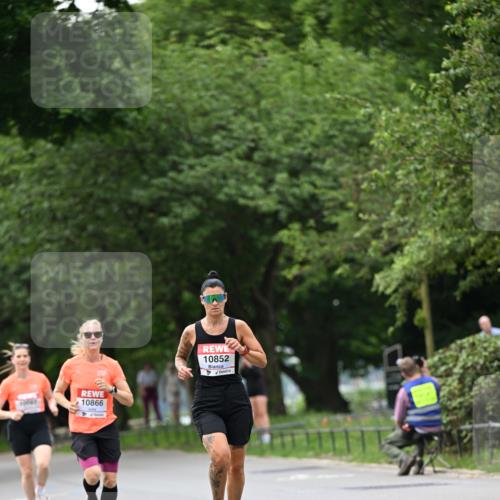 15.06.2025 - REWE Women's Run Dr. Thomas Lammeyer http://msf.ph/oto/7932168 15.06.2025 09:14:45 Laufen 10007, 10866, 10852 meine-sportfotos.de