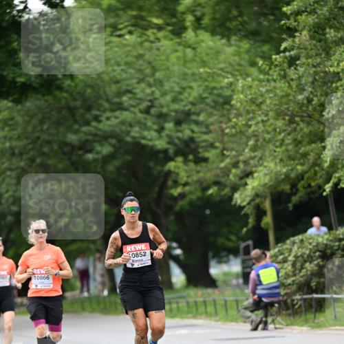 15.06.2025 - REWE Women's Run Dr. Thomas Lammeyer http://msf.ph/oto/7932172 15.06.2025 09:14:46 Laufen 4, 10866, 0852 meine-sportfotos.de