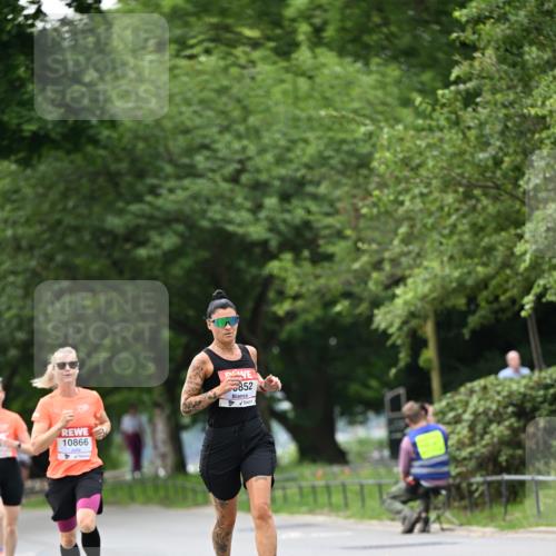 15.06.2025 - REWE Women's Run Dr. Thomas Lammeyer http://msf.ph/oto/7932174 15.06.2025 09:14:46 Laufen 5852 meine-sportfotos.de