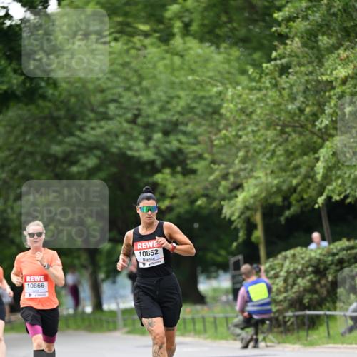 15.06.2025 - REWE Women's Run Dr. Thomas Lammeyer http://msf.ph/oto/7932179 15.06.2025 09:14:46 Laufen 10852 meine-sportfotos.de