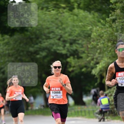 15.06.2025 - REWE Women's Run Dr. Thomas Lammeyer http://msf.ph/oto/7932204 15.06.2025 09:14:48 Laufen 10866 meine-sportfotos.de