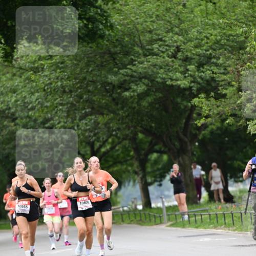 15.06.2025 - REWE Women's Run Dr. Thomas Lammeyer http://msf.ph/oto/7932252 15.06.2025 09:14:53 Laufen 10865, 10608 meine-sportfotos.de