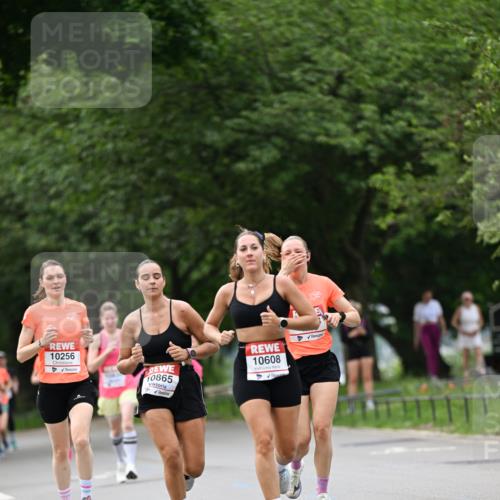 15.06.2025 - REWE Women's Run Dr. Thomas Lammeyer http://msf.ph/oto/7932292 15.06.2025 09:14:56 Laufen 10608, 10865, 10256 meine-sportfotos.de