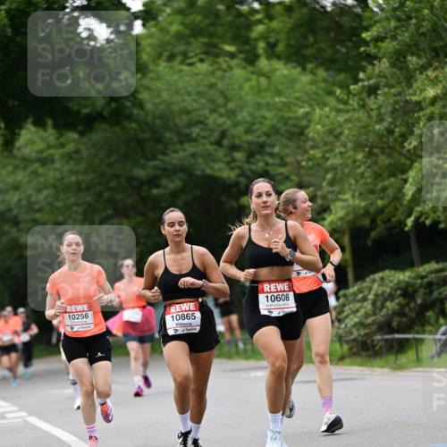 15.06.2025 - REWE Women's Run Dr. Thomas Lammeyer http://msf.ph/oto/7932310 15.06.2025 09:14:58 Laufen 10256, 10865, 10608 meine-sportfotos.de