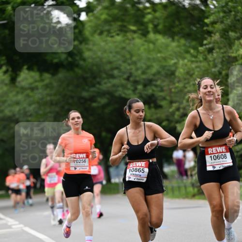 15.06.2025 - REWE Women's Run Dr. Thomas Lammeyer http://msf.ph/oto/7932321 15.06.2025 09:14:59 Laufen 0256, 10865, 10608 meine-sportfotos.de
