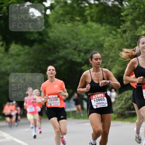 15.06.2025 - REWE Women's Run Dr. Thomas Lammeyer http://msf.ph/oto/7932327 15.06.2025 09:14:59 Laufen 10256, 10865 meine-sportfotos.de